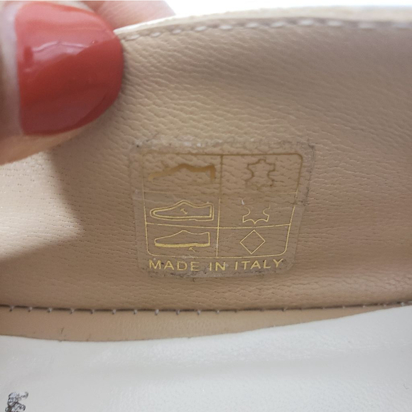 Ron White Nellanie Linen Slip-On Shoes - Picture 9 of 12